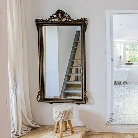 Autour Du Puits Varzay