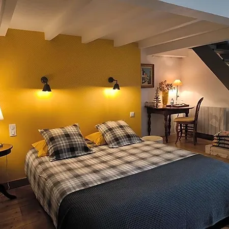 Autour Du Puits 3*