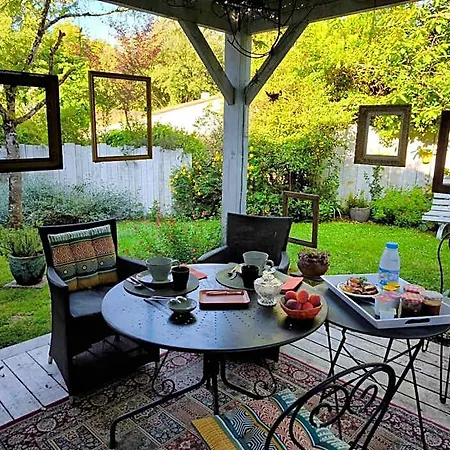 Bed & Breakfast Autour Du Puits